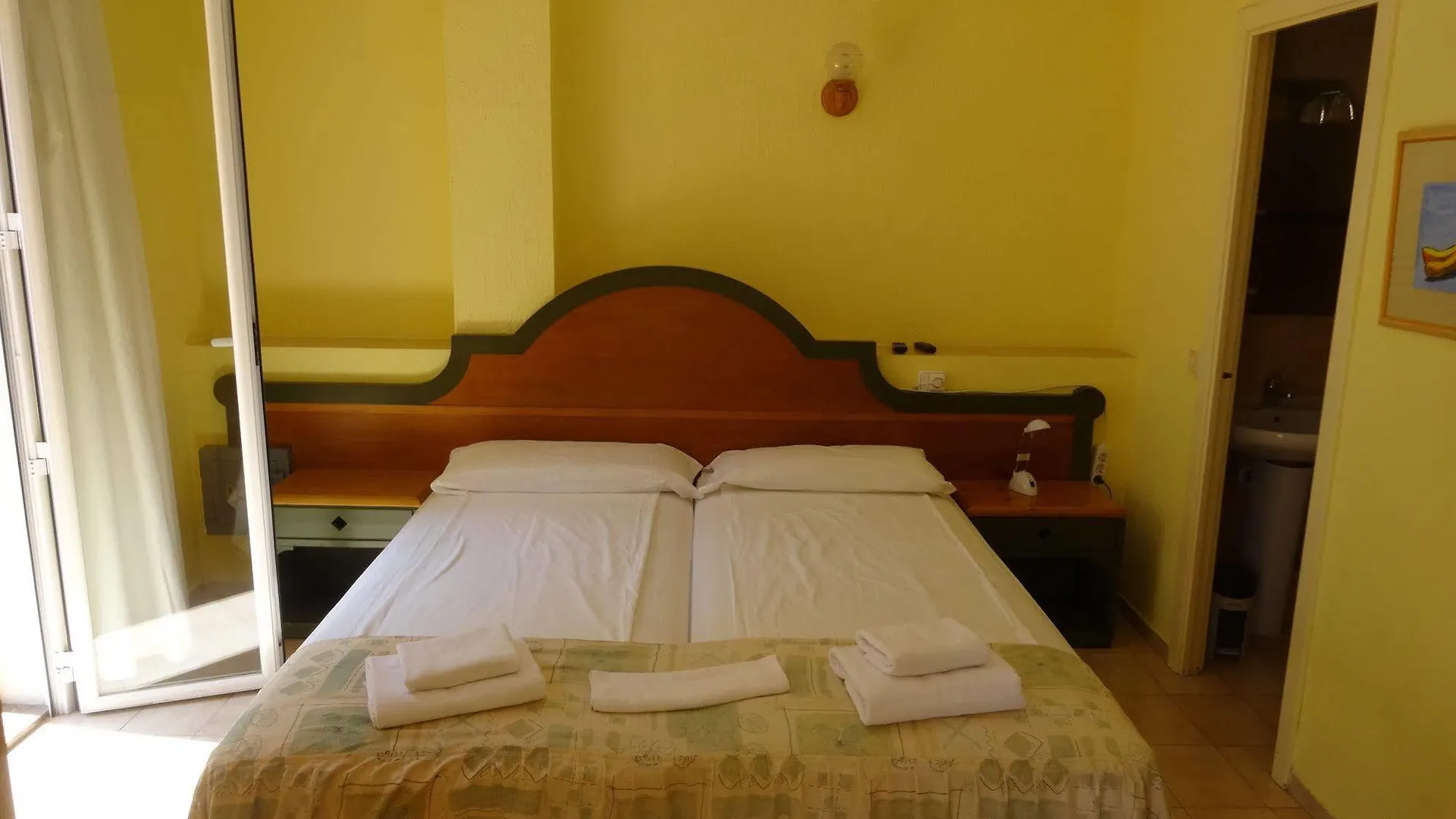 Hostal Amistad Peguera