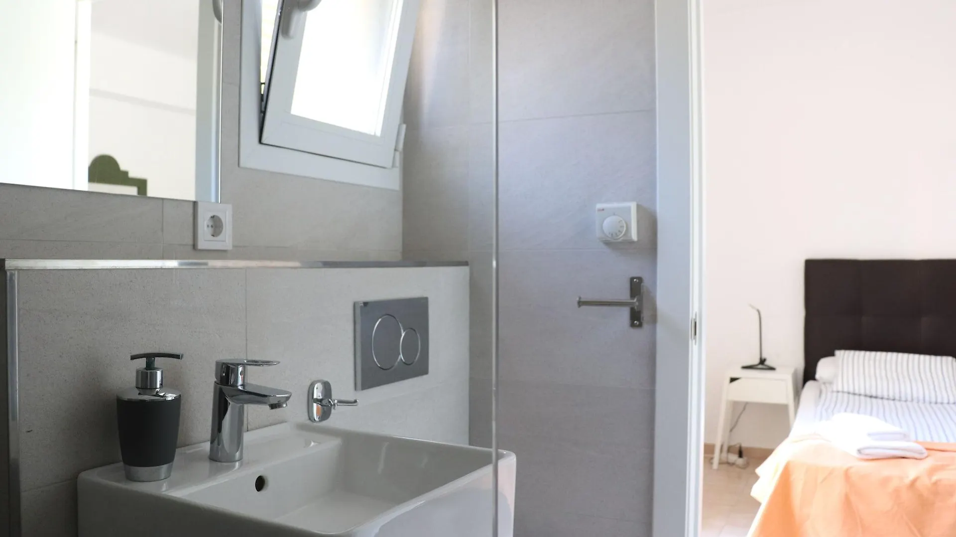 Hostal Amistad Paguera 2*, Peguera Spain