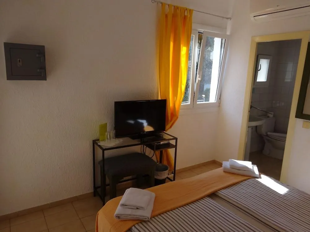 Hostal Amistad Paguera 2*, Peguera