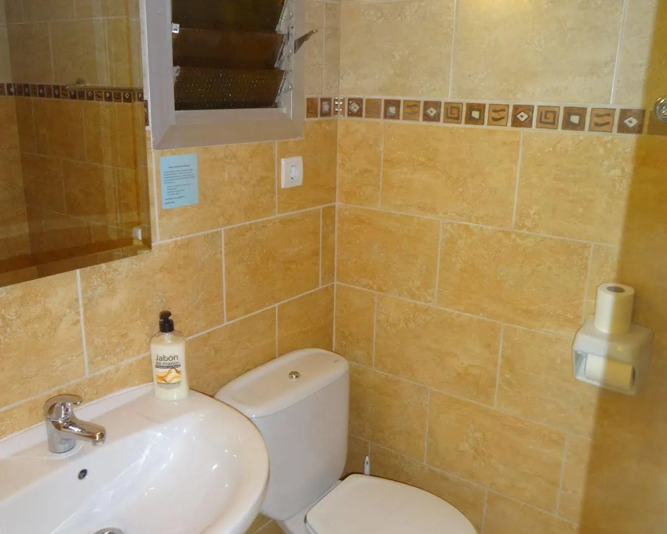 Hostal Amistad Paguera Hotel