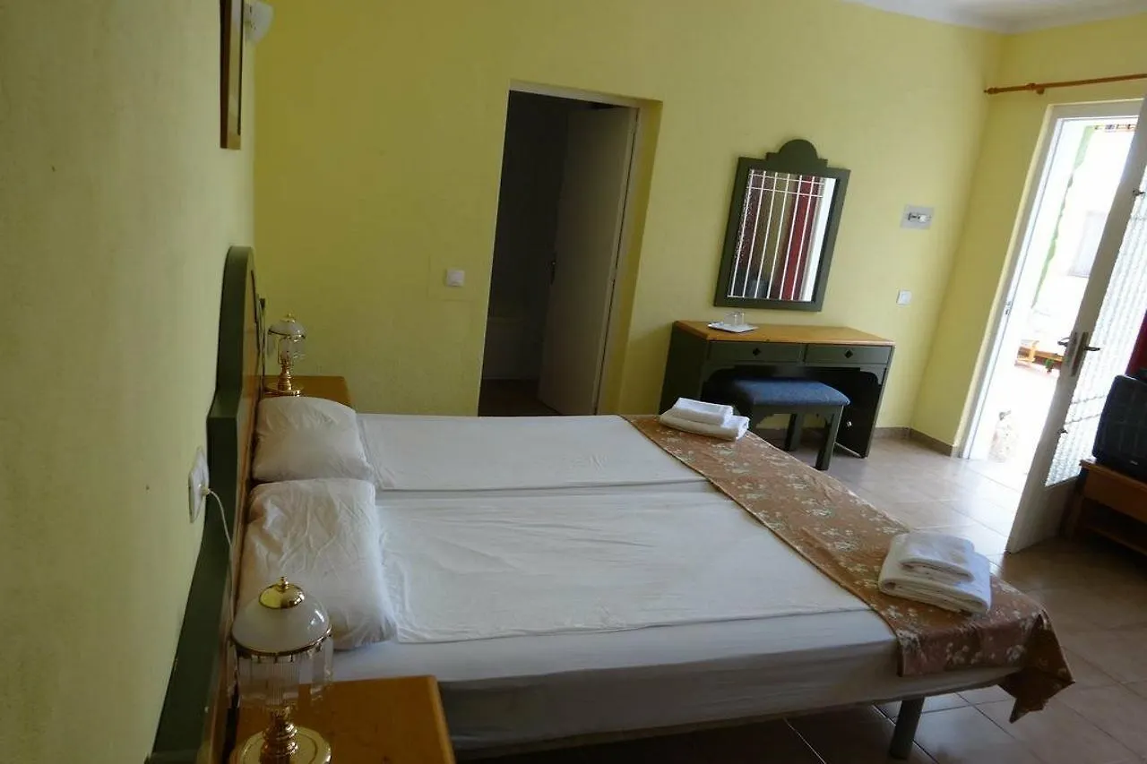 Hostal Amistad Paguera Spain